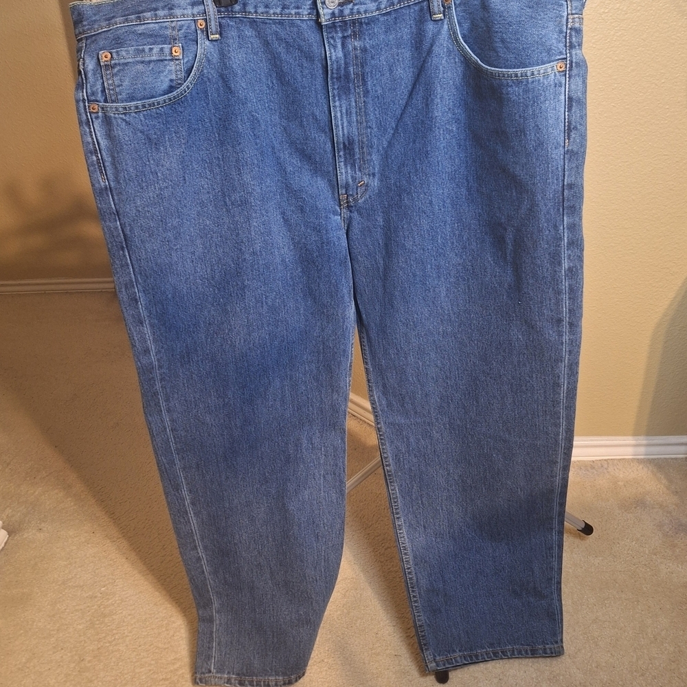 Levi Strauss 550 Blue Jeans for Men. Size 46x29